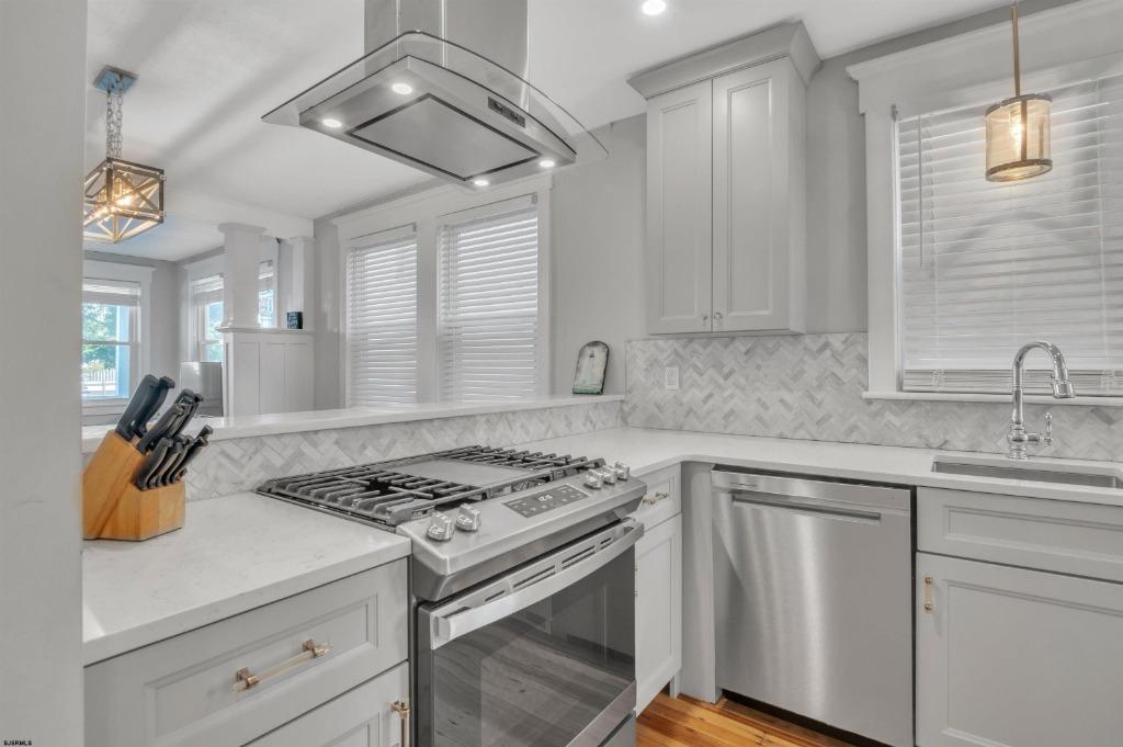 836 2nd St photo 25